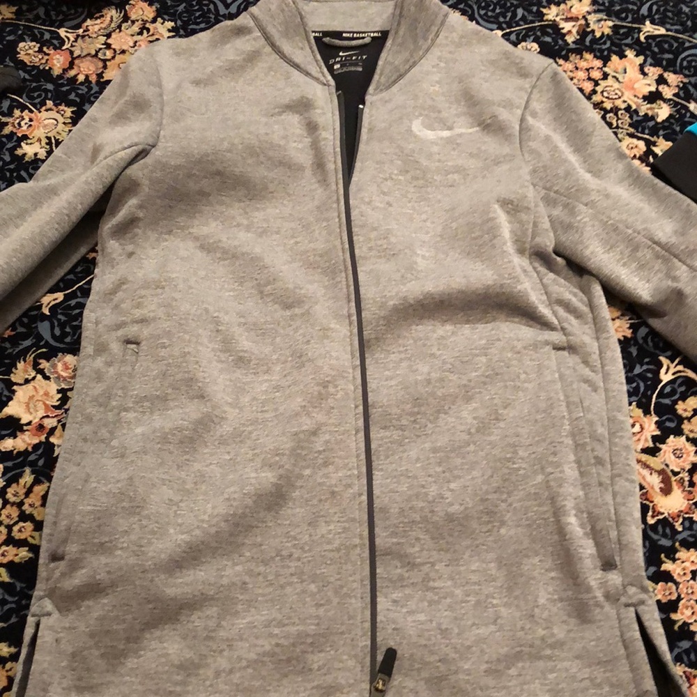 Nike basketball jacket
